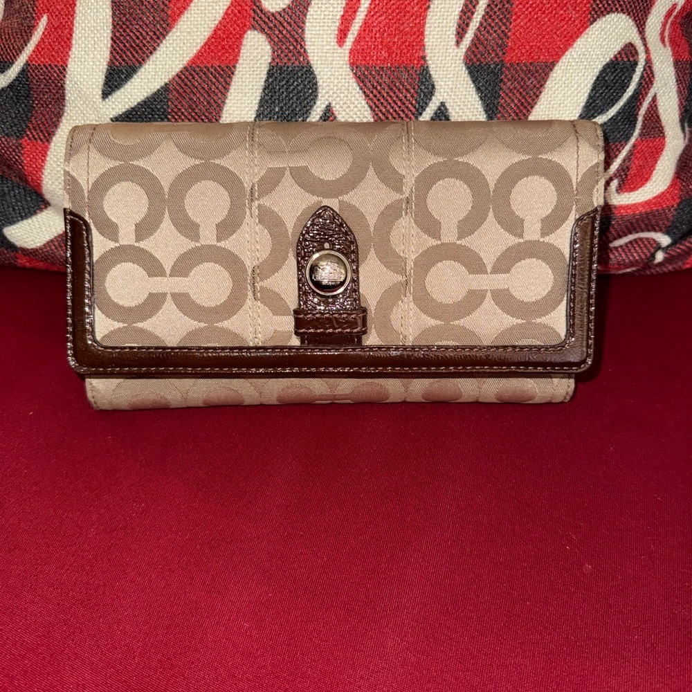 Coach Vintage Beige and Dark Brown Signature Wallet